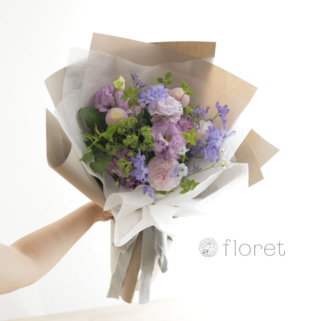 花束 おしゃれなラッピング お任せ紫系 フラワーギフト 花の通販サイト フロレット