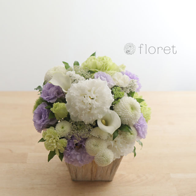 紫色のお供え・お悔み・供花アレンジメントS　サンプル画像C
