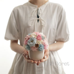 プリザーブドフラワー陶器アレンジ（お任せピンク系）