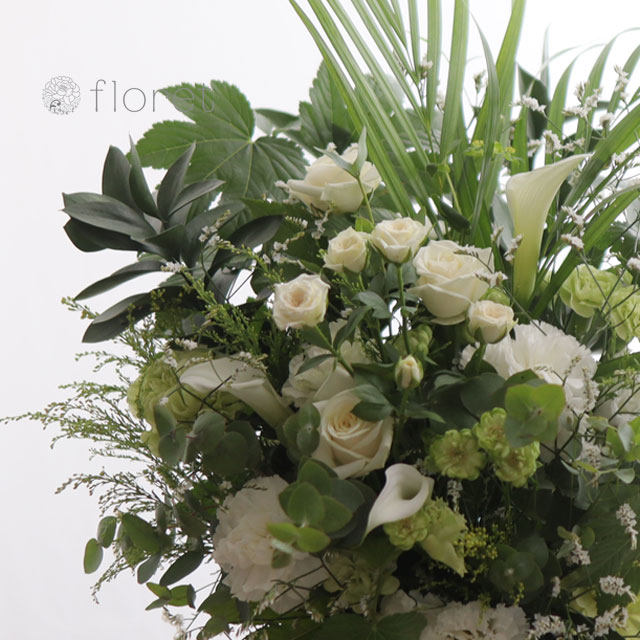 爽やかできれいなお祝い花　M