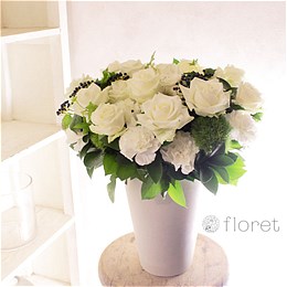 白い花が中心のフラワーギフト通販 フラワーギフト 花の通販サイト Floret フロレット