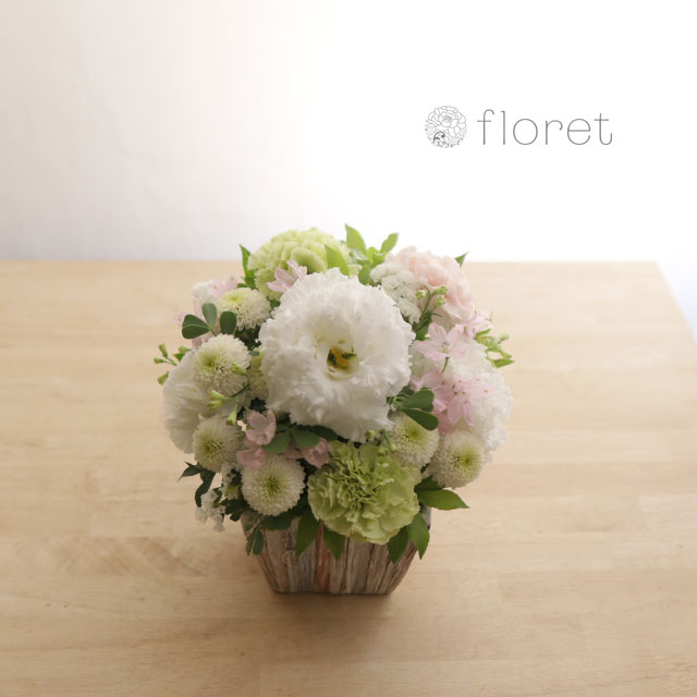 お供え・お悔み・供花のお任せアレンジメントSSサンプル画像D