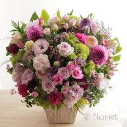 ピンク系デザイナーお任せアレンジメントＬＬ