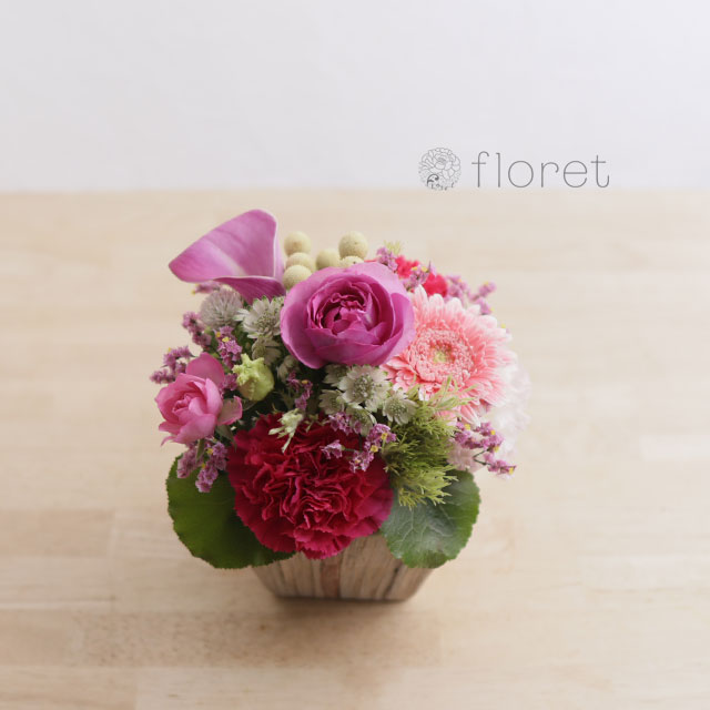 ピンク系デザイナーお任せアレンジメントSS　サンプル画像C